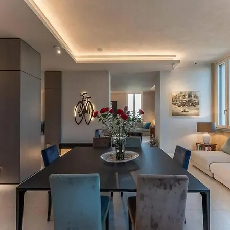 度假居 Rooftop Elegant In Center 3br