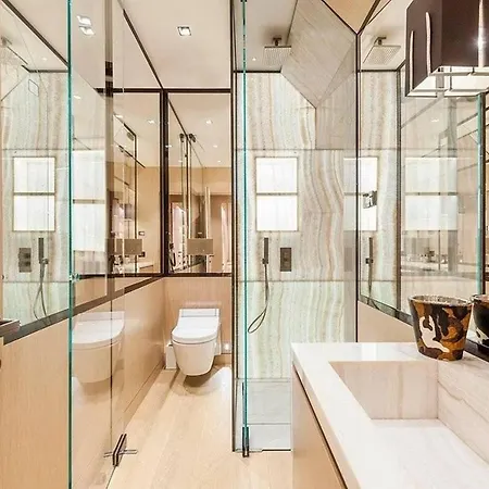 Rooftop Elegant In Center 3br 度假居 *