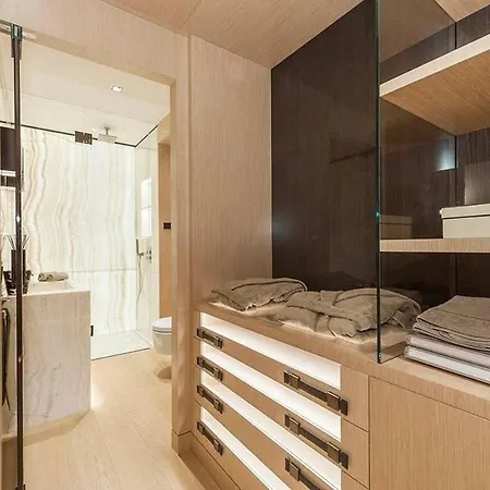 Rooftop Elegant In Center 3br 度假居 米兰