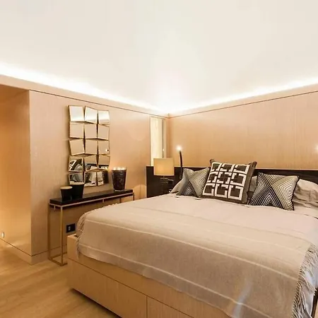 Rooftop Elegant In Center 3br 度假居 米兰