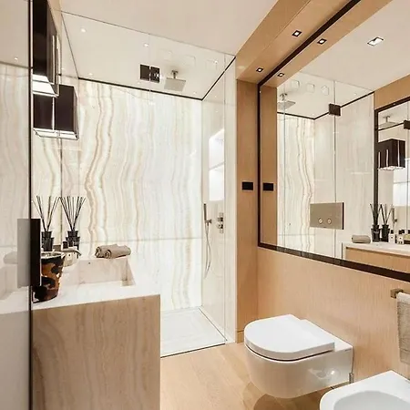 Rooftop Elegant In Center 3br * 米兰