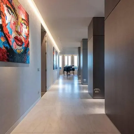 Rooftop Elegant In Center 3br * 米兰